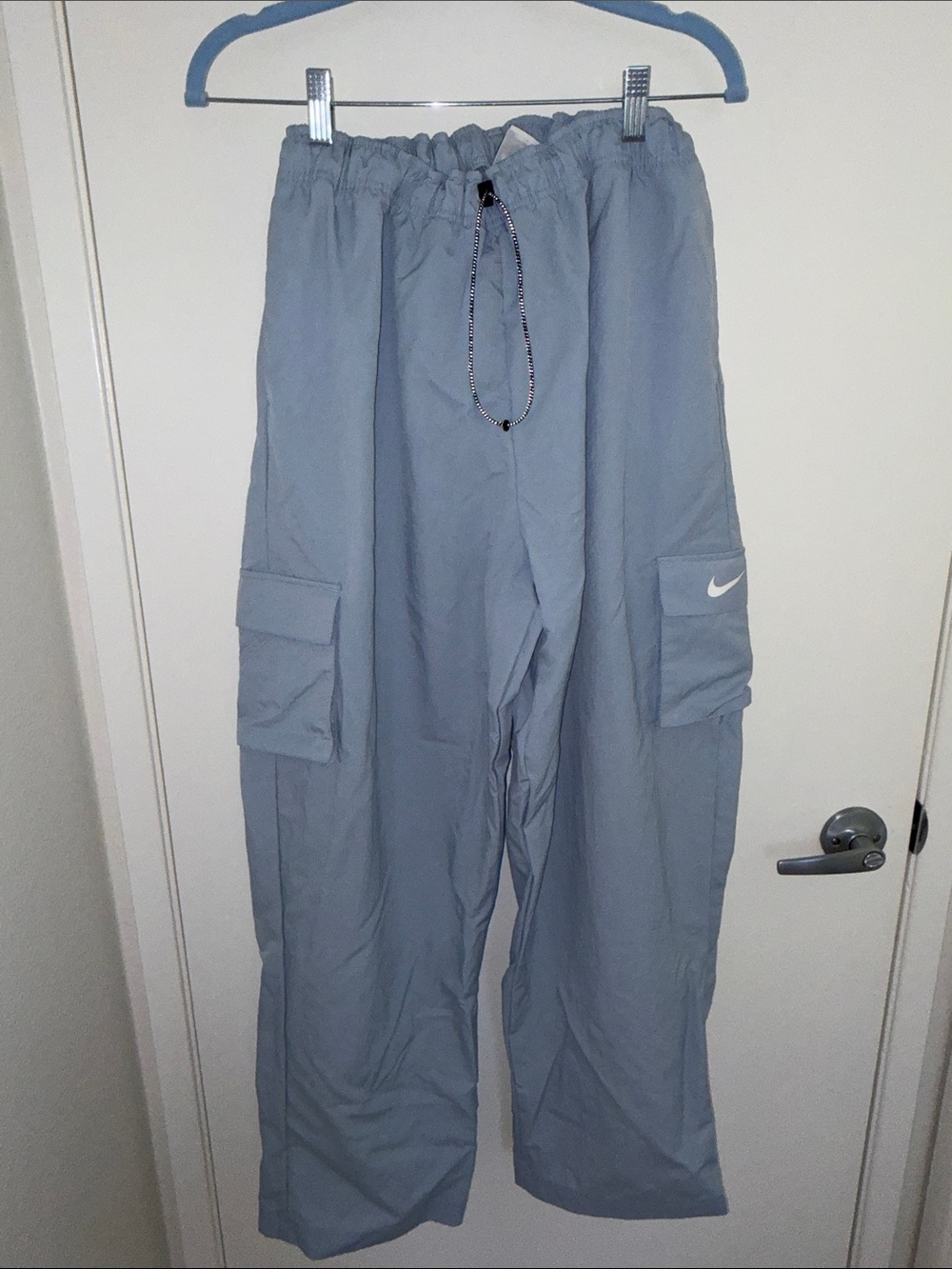 Nike women’s  Light Blue Cargo Track Pants L